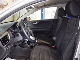 KIA Stonic 1.2 dpi Style 84cv 10